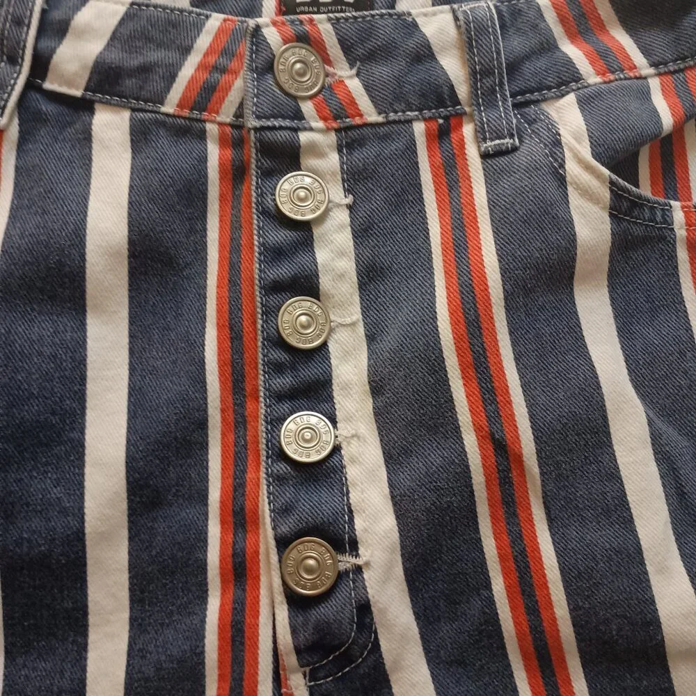 BDG Urban Outfitters Striped Mom Buttonup Denim Shorts Red White Blue Womens W32 - Picture 4 of 16